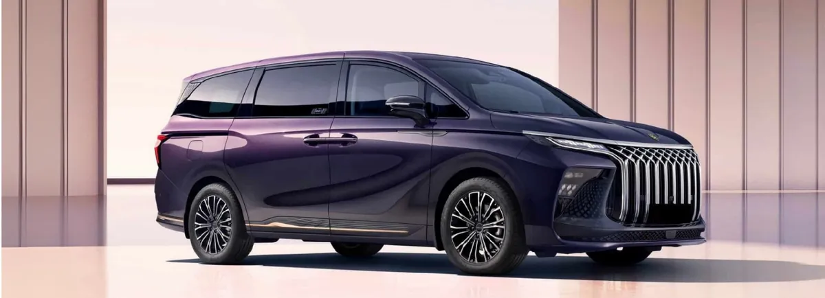 V9 PHEV