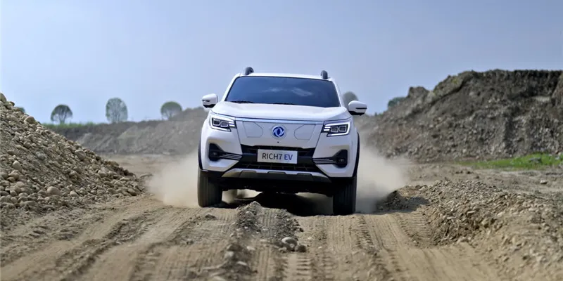 Dongfeng Rich 7 EV