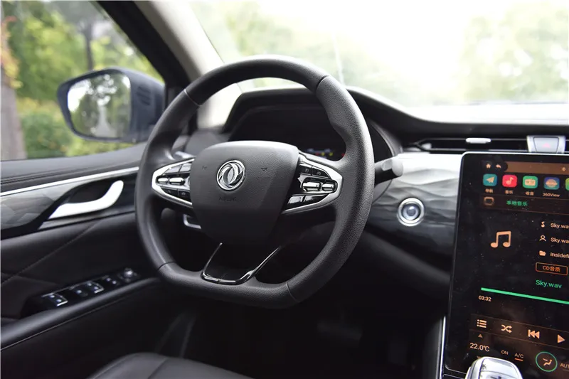 Cabina de la Dongfeng Rich 7 EV