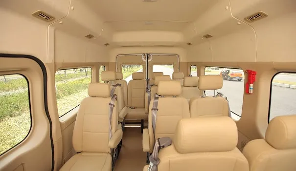 Detalle exterior del Dongfeng Microbus K33