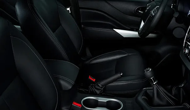 Detalle lateral y frontal de la Rich 6