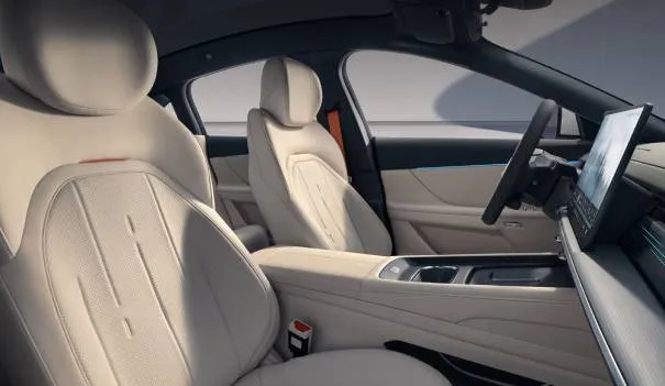 Detalle de diseno del Dongfeng Eπ 007 PHEV