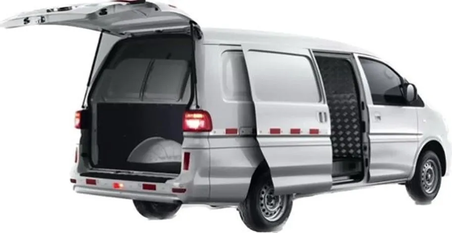 Dongfeng Van M5 Cargo vista lateral