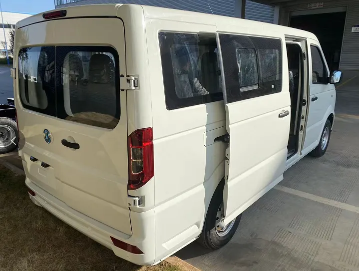 Dongfeng MINI VAN PASAJEROS vista 2